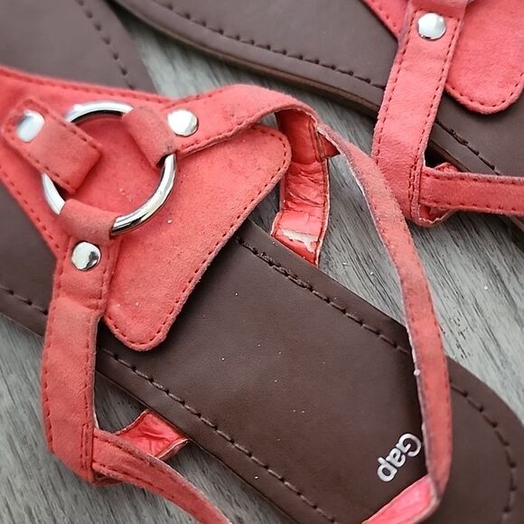 Gap Sandals  - Picture 4 of 4